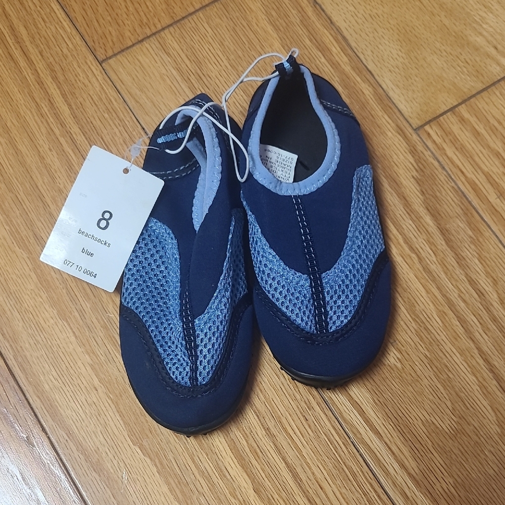 NWT Water Shoes - Size 8 (Toddler)